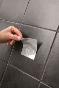 Chrome-coloured refill pad