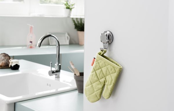 Bestlock Suction Wall Mountable Set of 4 Small Hanging Hooks 2 Compactor