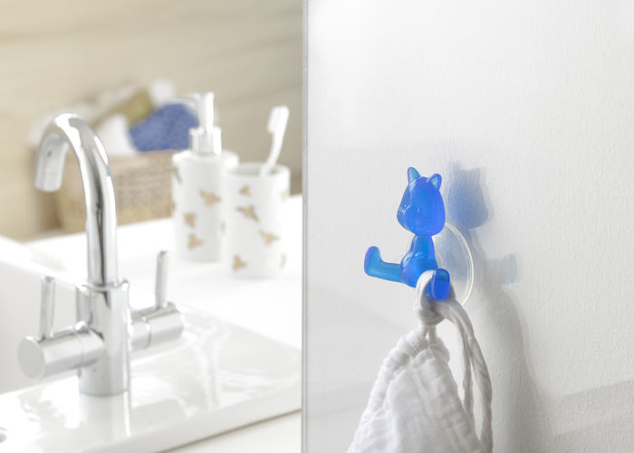 "Funny" Cat Suction Wall Hook - Blue 2 Compactor