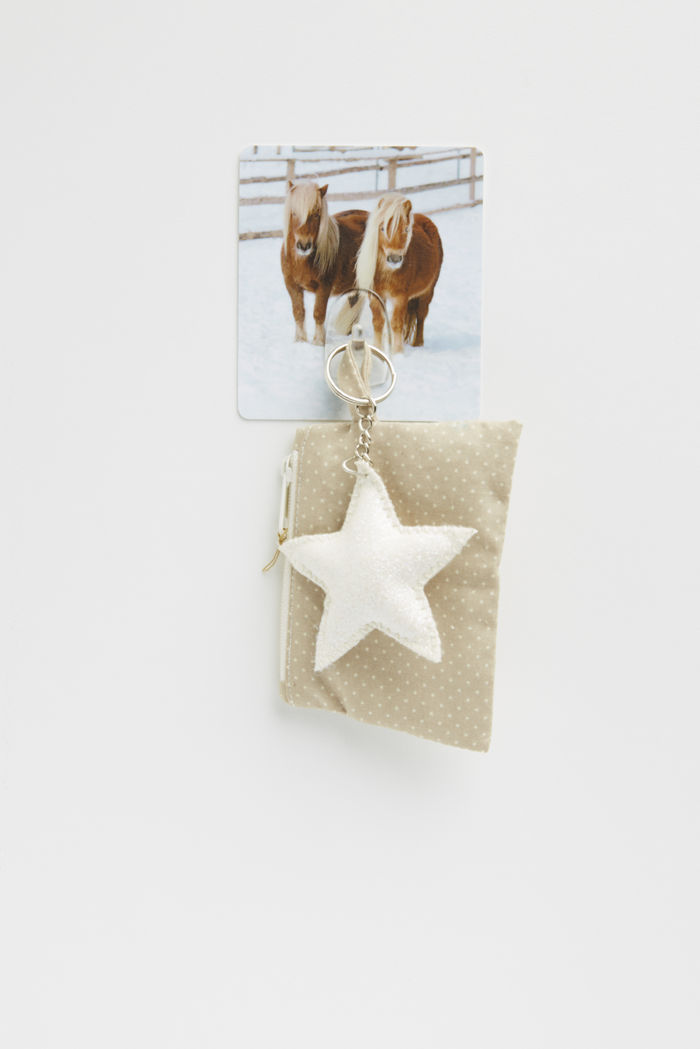 Pony "Magic Hook" Self Adhesive Storage Hook 2 Compactor