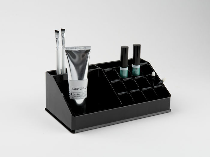 Multi-Compartment Make-up Organiser - Black 1 Compactor