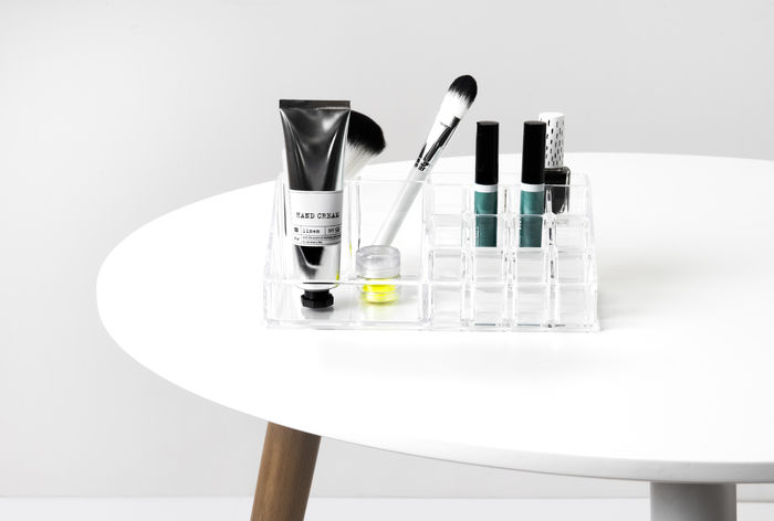 Multi-Compartment Make-up Organiser - Transparent 4 Compactor