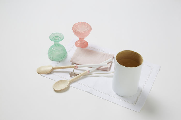 Large Bamboo Utensil Holder - White 2 Compactor