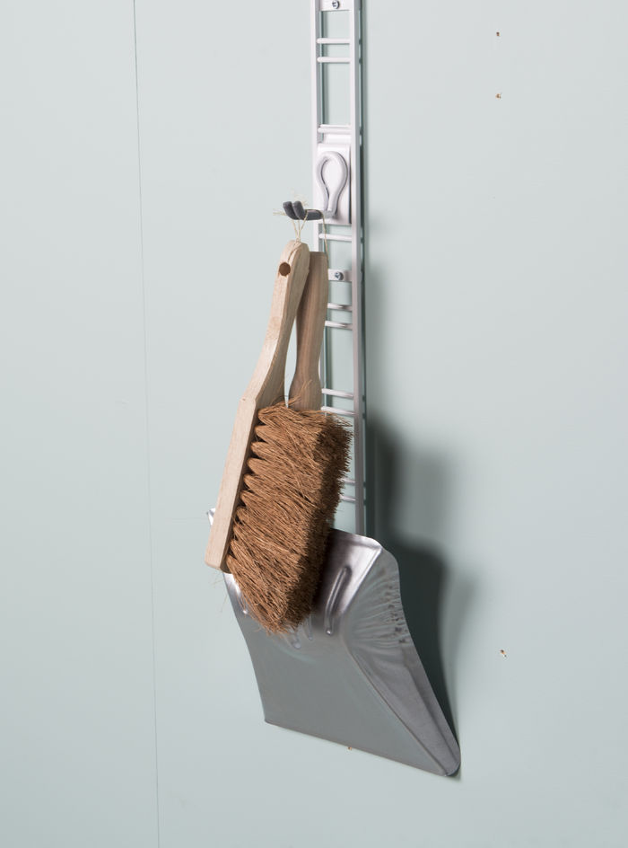 Walltech Utility Room Single Storage Hook - Short 2 Compactor