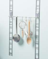 "Walltech Kitchen" storage rail starter kit